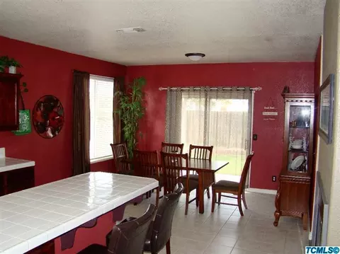 653 Contenta Ct, Lemoore, CA 93245 photo 7