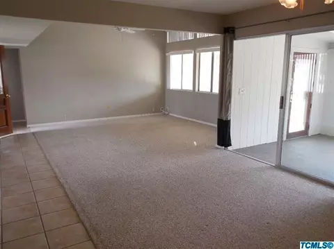 3523 E Center Ct, Visalia, CA 93292 photo 3
