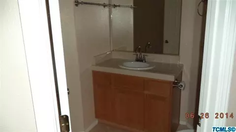 498 Camden Ct, Lemoore, CA 93245 photo 12