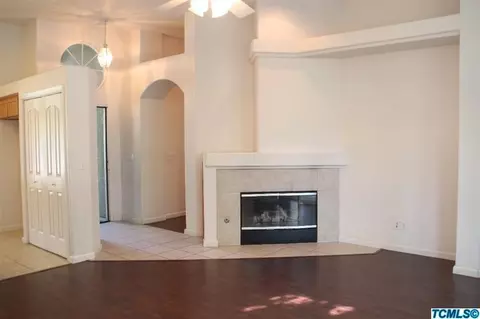 1640 E Victor Ave, Visalia, CA 93292 photo 5