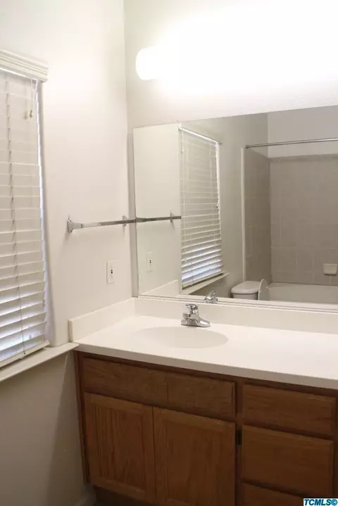 1640 E Victor Ave, Visalia, CA 93292 photo 15