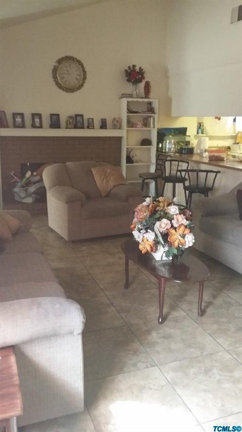 2803 E Vine Ave, Visalia, CA 93292 photo 4
