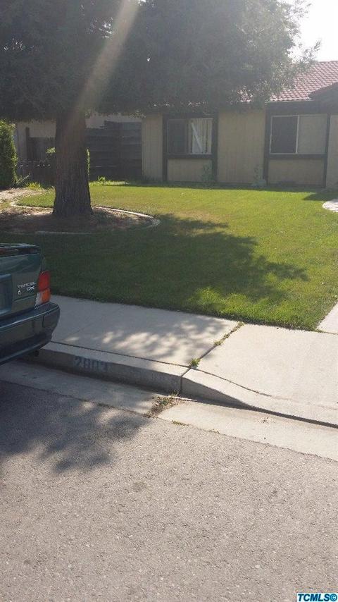 2803 E Vine Ave, Visalia, CA 93292 photo 1