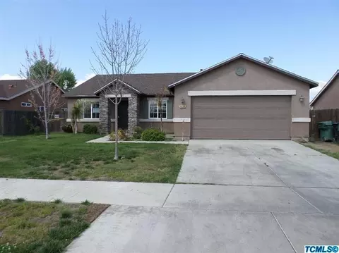 4138 E Oak Ave, Visalia, CA 93292 photo 1