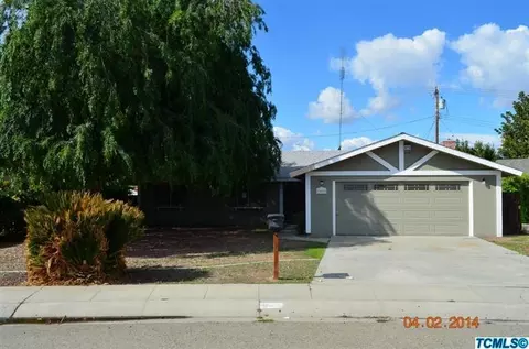 3400 W Iris, Visalia, CA 93277 photo 1