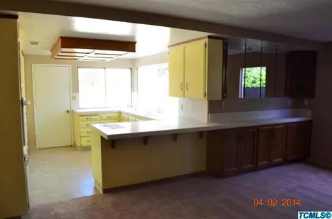 3400 W Iris, Visalia, CA 93277 photo 4