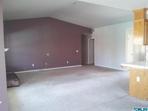 1416 E Vine Ct, Visalia, CA 93292 photo 5