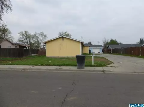 1153 E Millard Way, Dinuba, CA 93618 photo 1