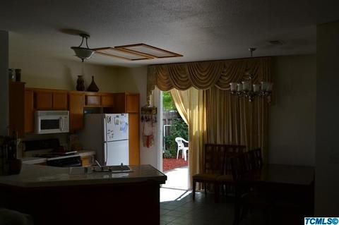 2407 W Vine Ave, Visalia, CA 93291 photo 4