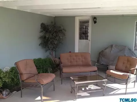1353 Gaither St, Selma, CA 93662 photo 9