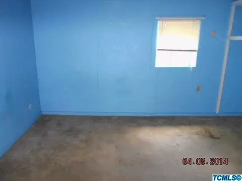 1327 E Sequoia Ave, Tulare, CA 93274 photo 12