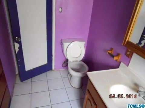 1327 E Sequoia Ave, Tulare, CA 93274 photo 21