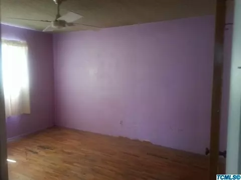 809 S Silva St, Tulare, CA 93274 photo 5
