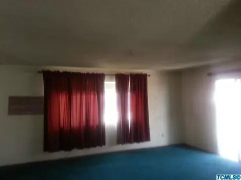 809 S Silva St, Tulare, CA 93274 photo 2