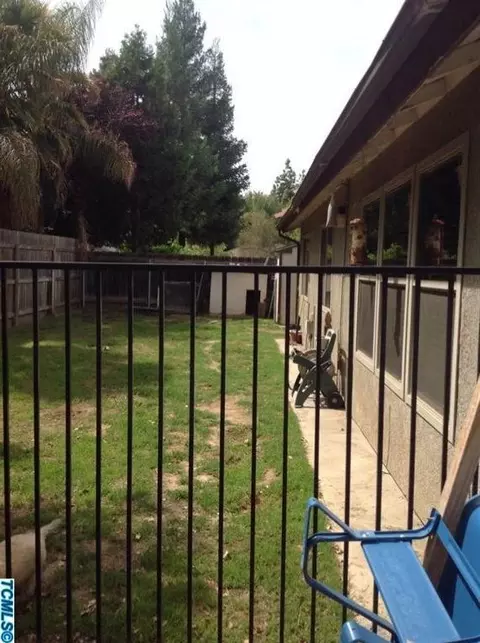 2521 E Harold Ct, Visalia, CA 93292 photo 8