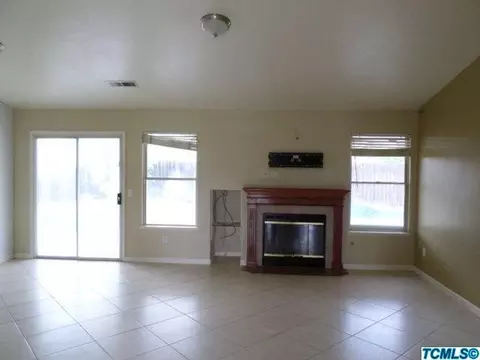 4108 E Paradise Ave, Visalia, CA 93292 photo 7
