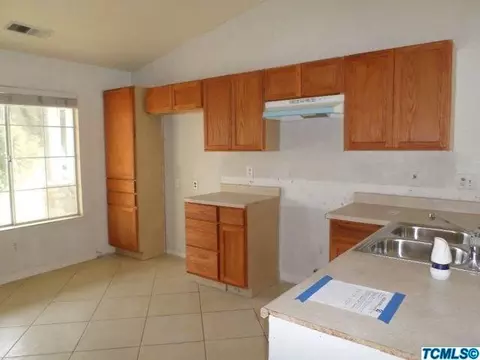 4108 E Paradise Ave, Visalia, CA 93292 photo 8