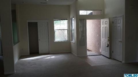 1682 Fireside Way, Lemoore, CA 93245 photo 3
