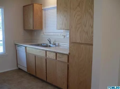 179 S Smith Rd, Tipton, CA 93272 photo 6