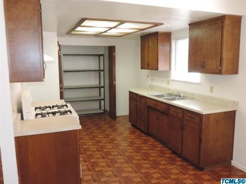 1070 E Academy Way, Dinuba, CA 93618 photo 7