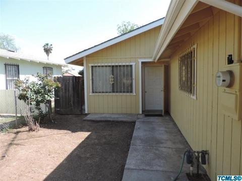 1070 E Academy Way, Dinuba, CA 93618 photo 3
