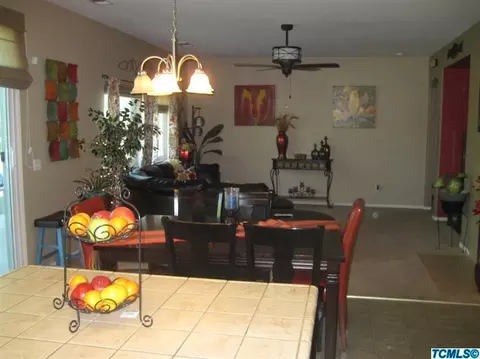 4146 S Locust St, Visalia, CA 93277 photo 7