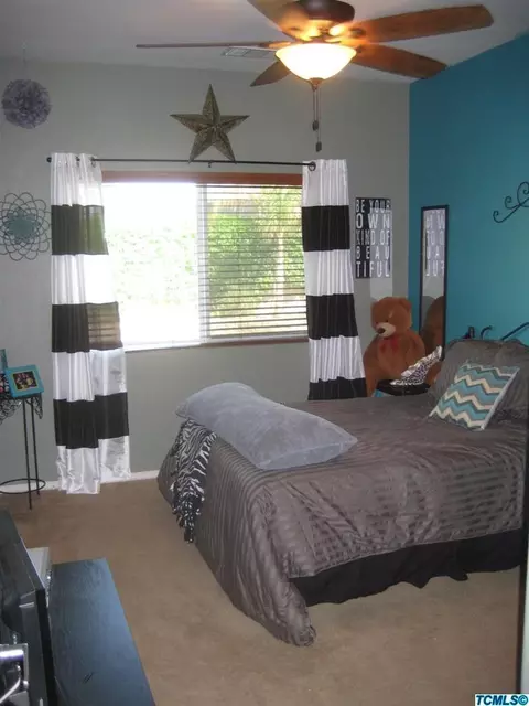 4146 S Locust St, Visalia, CA 93277 photo 11