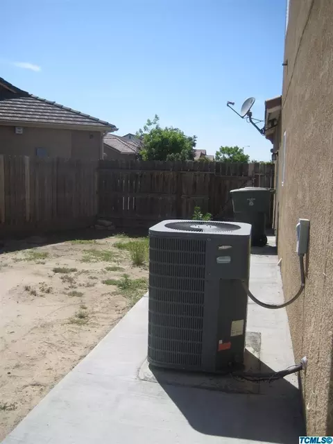 4146 S Locust St, Visalia, CA 93277 photo 31
