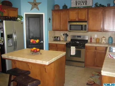 4146 S Locust St, Visalia, CA 93277 photo 6