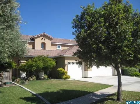 4146 S Locust St, Visalia, CA 93277 photo 2