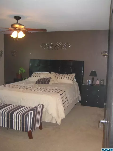 4146 S Locust St, Visalia, CA 93277 photo 21