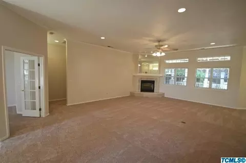 1328 E Seeger Ave, Visalia, CA 93292 photo 5