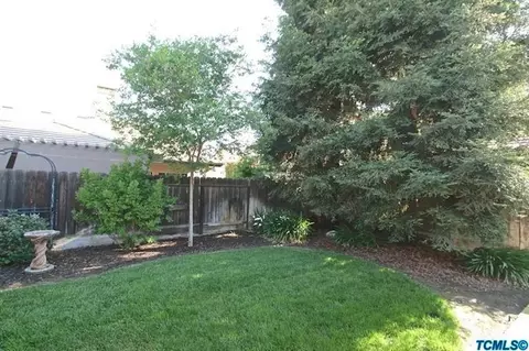 1328 E Seeger Ave, Visalia, CA 93292 photo 16