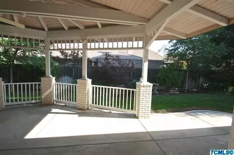 1328 E Seeger Ave, Visalia, CA 93292 photo 18