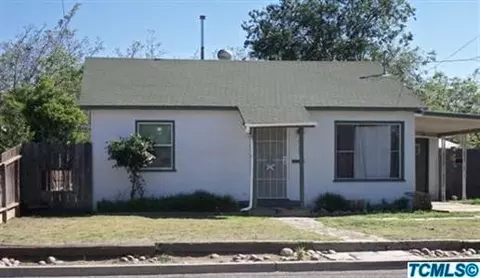 915 E Laurel Ave, Visalia, CA 93292 photo 1