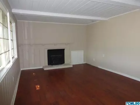 530 N Crenshaw St, Visalia, CA 93291 photo 9