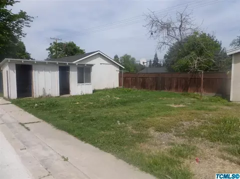 530 N Crenshaw St, Visalia, CA 93291 photo 20