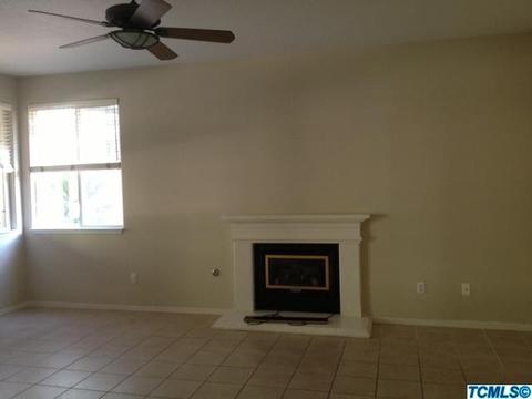 2448 E Harter Ct, Visalia, CA 93292 photo 4
