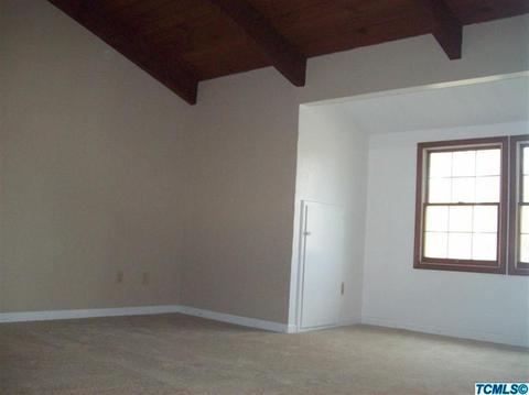 231 E Paseo Ave, Visalia, CA 93277 photo 6