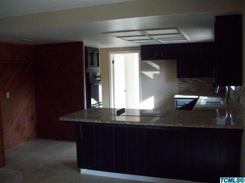 231 E Paseo Ave, Visalia, CA 93277 photo 3