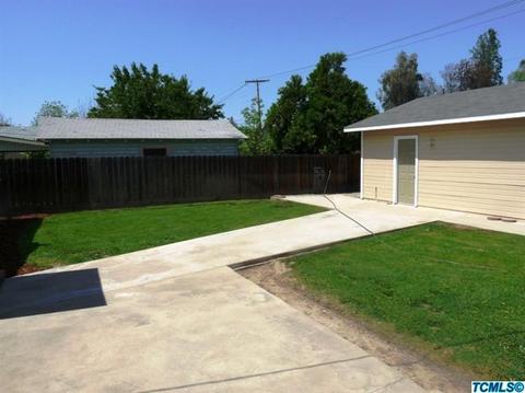 898 E Academy Ave, Tulare, CA 93274 photo 10