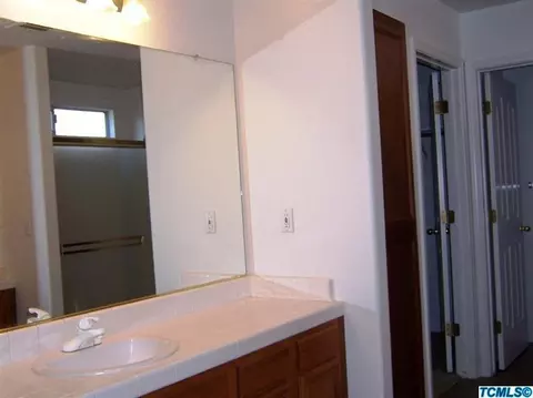 4101 E Meadow Ave, Visalia, CA 93292 photo 12