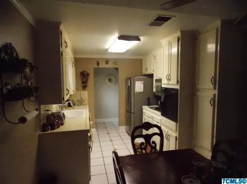 2005 Gable Ave, Corcoran, CA 93212 photo 3