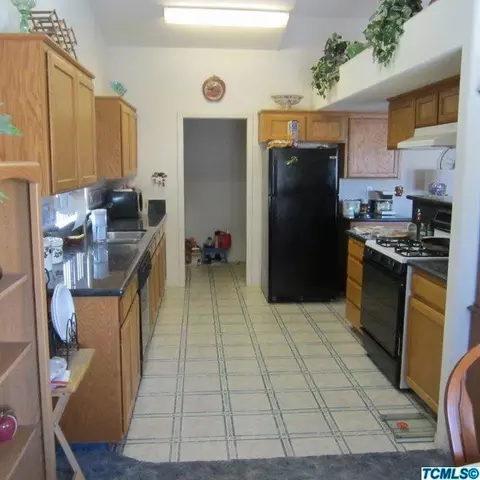 1068 E Ramblewood, Dinuba, CA 93618 photo 7