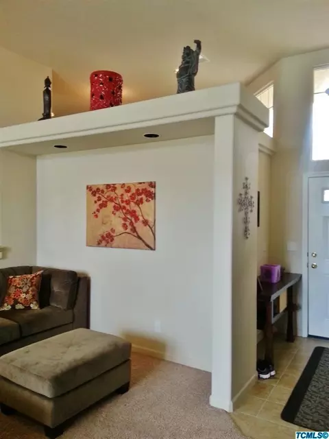 1238 E Mesa Ct, Visalia, CA 93292 photo 9