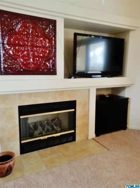 1238 E Mesa Ct, Visalia, CA 93292 photo 8