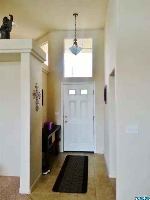 1238 E Mesa Ct, Visalia, CA 93292 photo 6