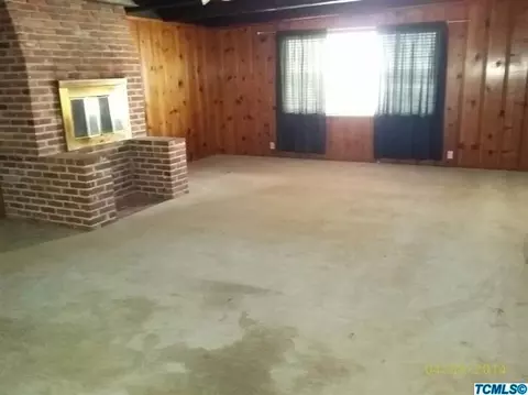 830 E Academy Ave, Tulare, CA 93274 photo 8