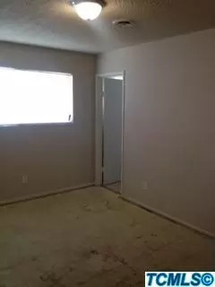 691 E Compton Ave, Pixley, CA 93256 photo 9