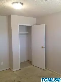 691 E Compton Ave, Pixley, CA 93256 photo 8